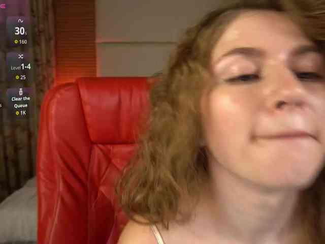 YoursGirlAlice webcam
