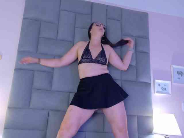 Sienna-Monroe webcam