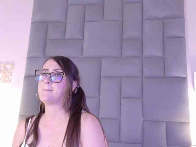 Sienna-Monroe webcam