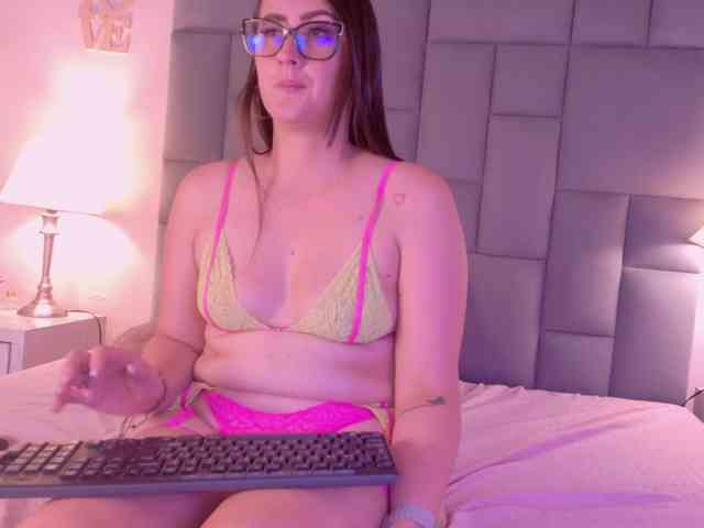 Sienna-Monroe webcam