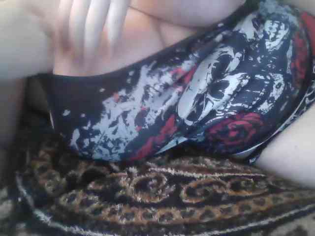HattyLaurinda webcam