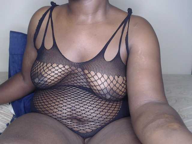 slikypearl's BongaCams show and profile
