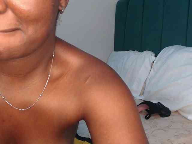 slikypearl webcam