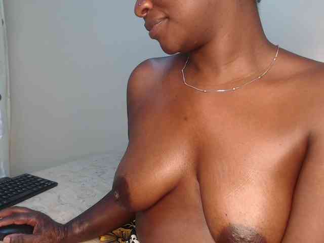 slikypearl webcam