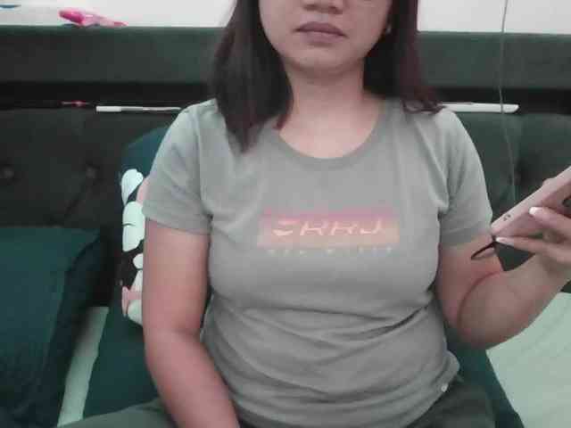 Yumhi18 webcam