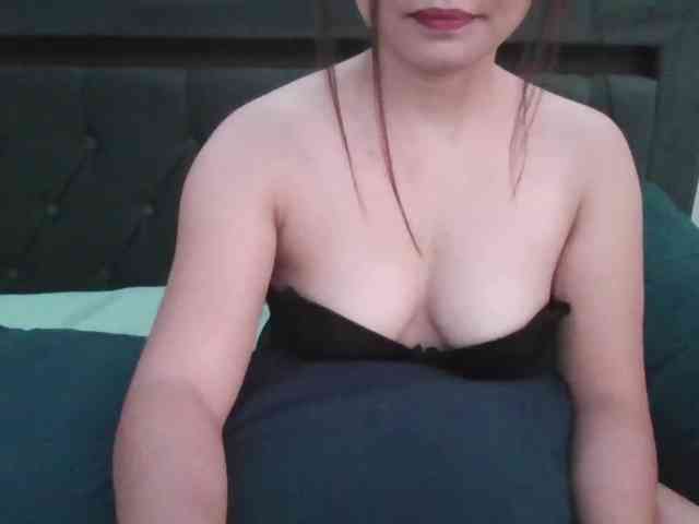 Yumhi18 webcam