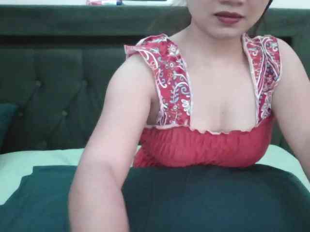 Yumhi18 webcam