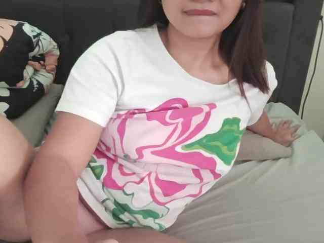 Yumhi18 webcam