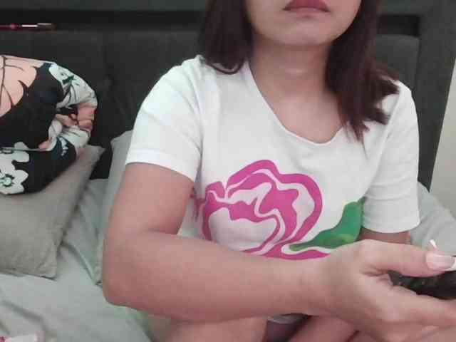 Yumhi18 webcam