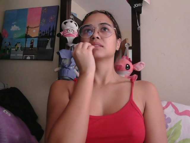 trianabell's BongaCams show and profile