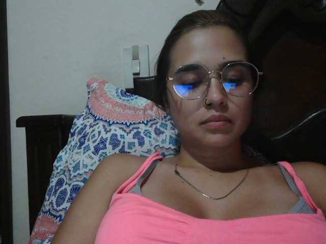 trianabell's BongaCams show and profile