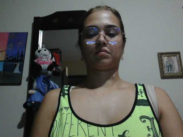 trianabell's BongaCams show and profile