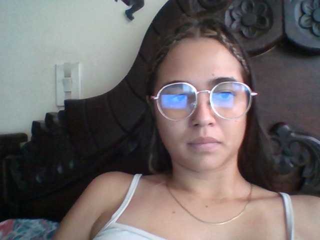 trianabell's BongaCams show and profile