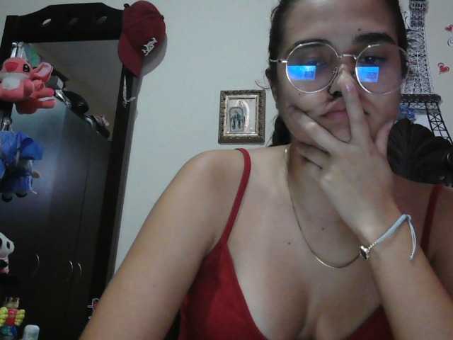 trianabell's BongaCams show and profile