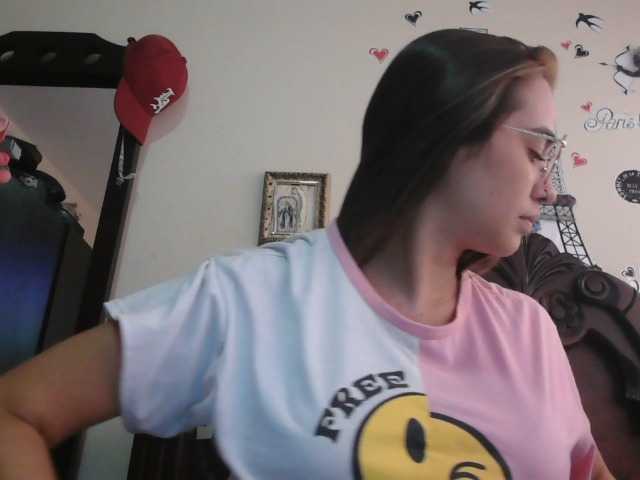 trianabell's BongaCams show and profile