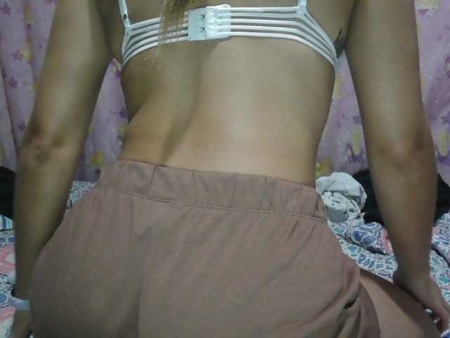 trianabell's BongaCams show and profile