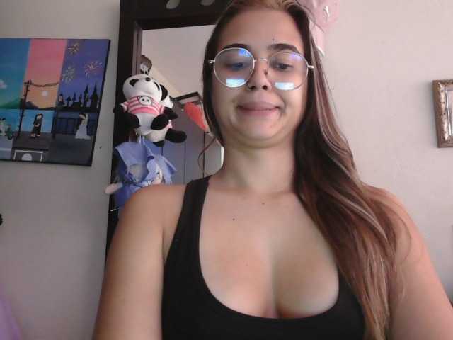 trianabell's BongaCams show and profile