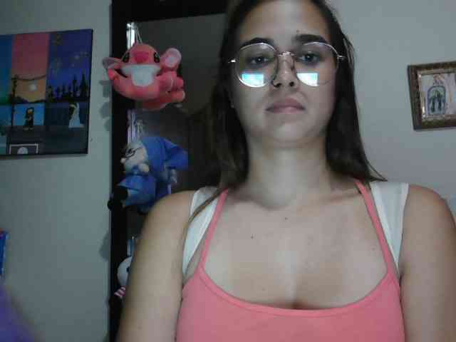 trianabell Live Webcam on BongaCams