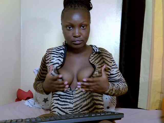 SexyDebie webcam