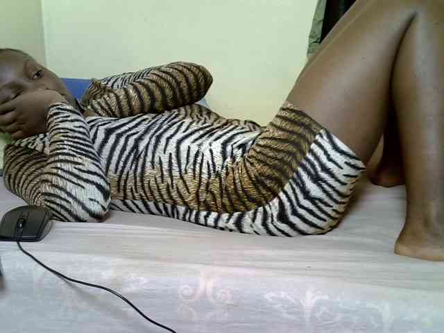 SexyDebie webcam
