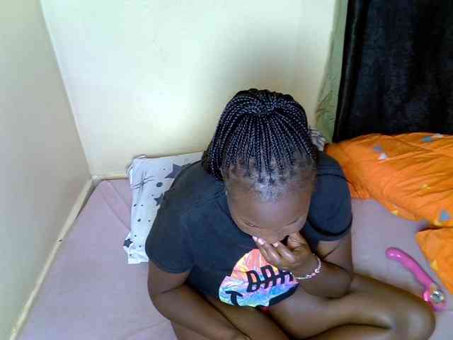 SexyDebie webcam