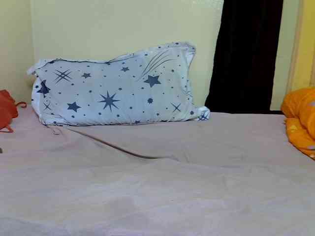 SexyDebie webcam