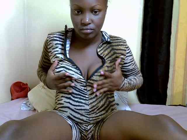 SexyDebie webcam