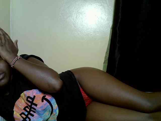 SexyDebie webcam