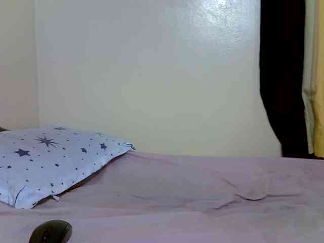 SexyDebie webcam