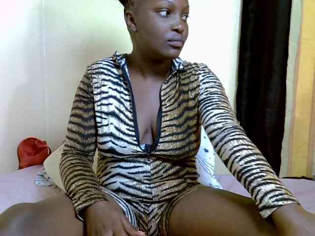 SexyDebie webcam