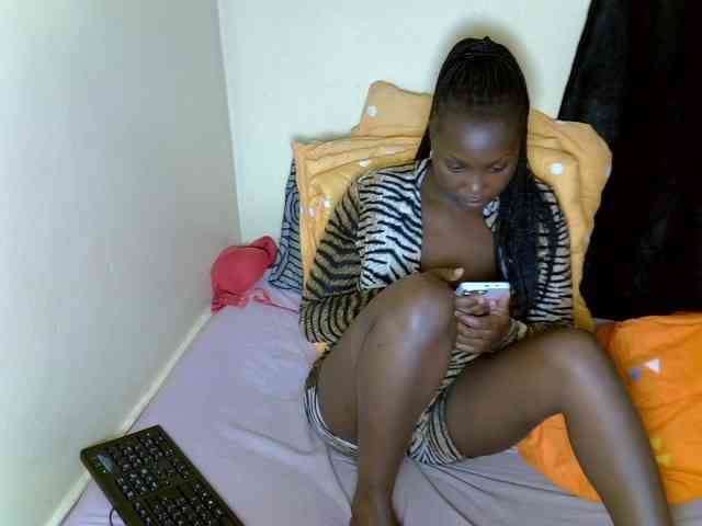 SexyDebie webcam
