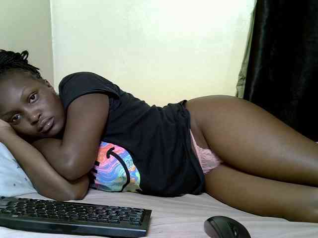 SexyDebie webcam