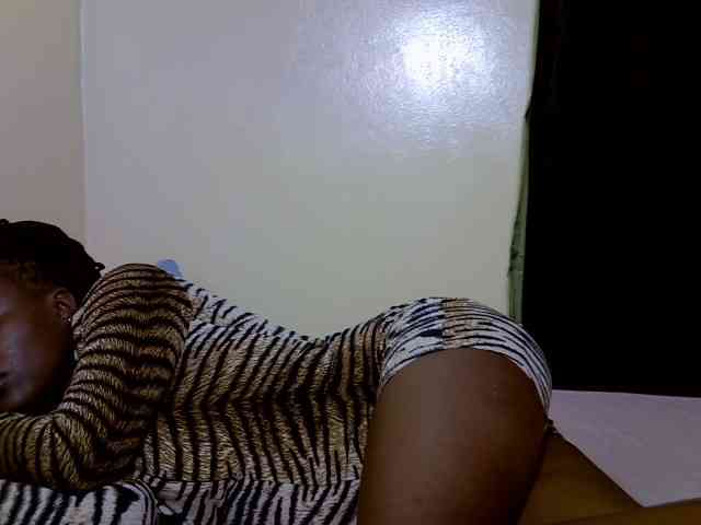 SexyDebie webcam