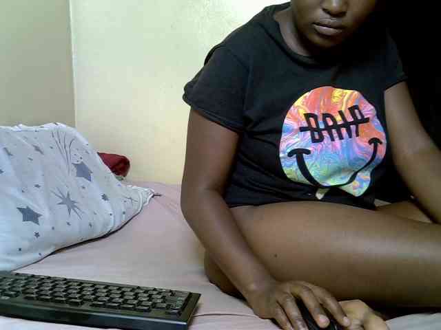 free live sex chat SexyDebie
