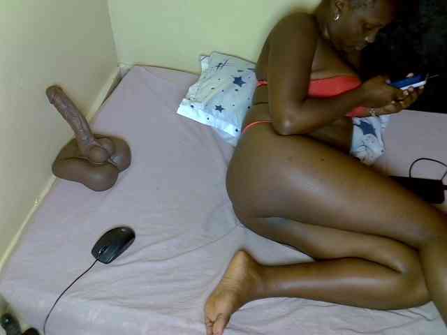 SexyDebie webcam