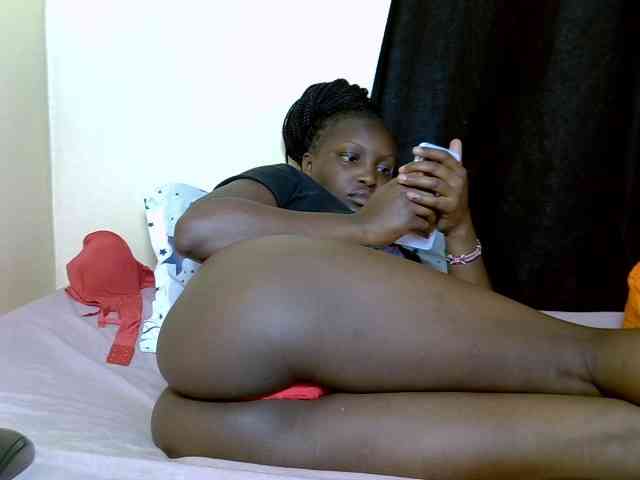 SexyDebie webcam