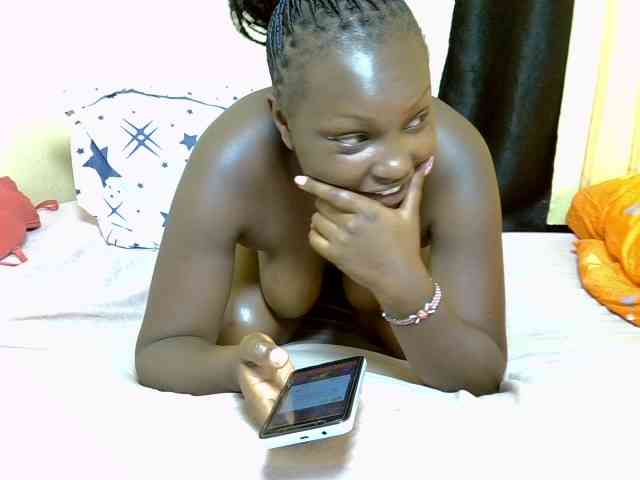 SexyDebie webcam