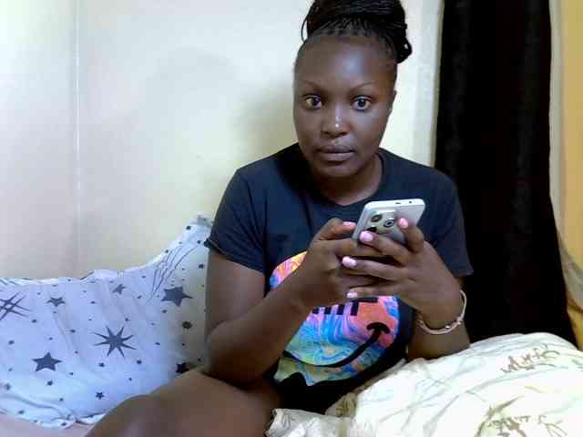 SexyDebie webcam