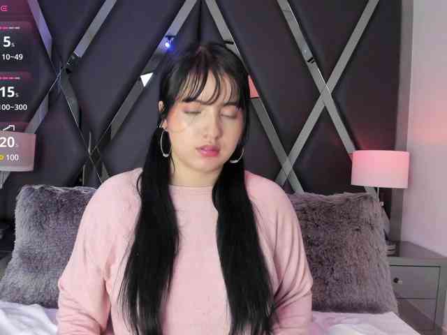 MiahScott webcam