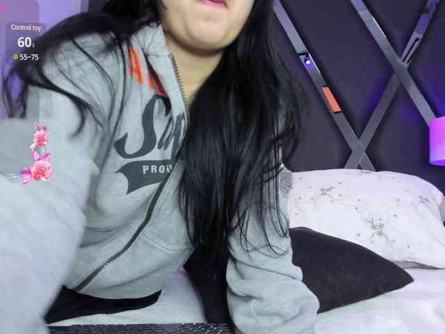 MiahScott webcam