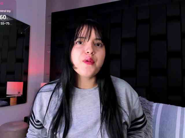 MiahScott webcam