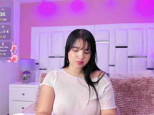 naked live chat MiahScott
