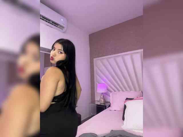 MiahScott webcam