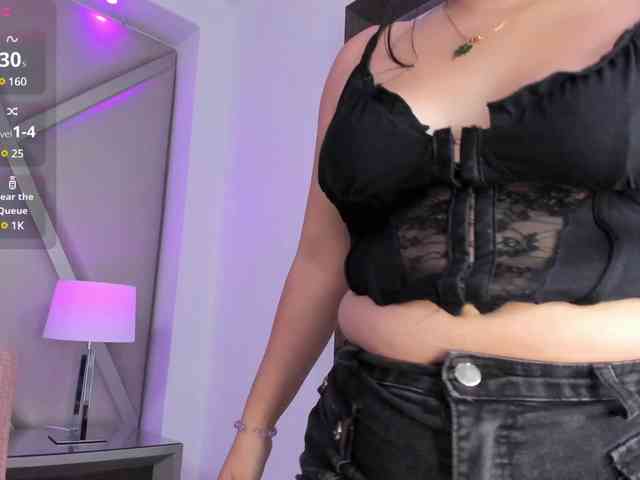 MiahScott webcam