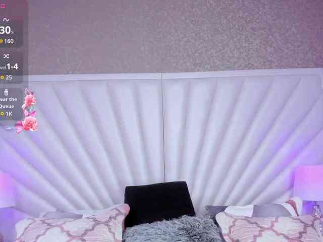 MiahScott webcam