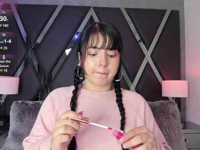 MiahScott webcam