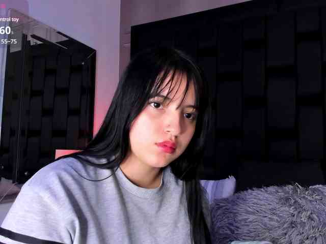 MiahScott webcam