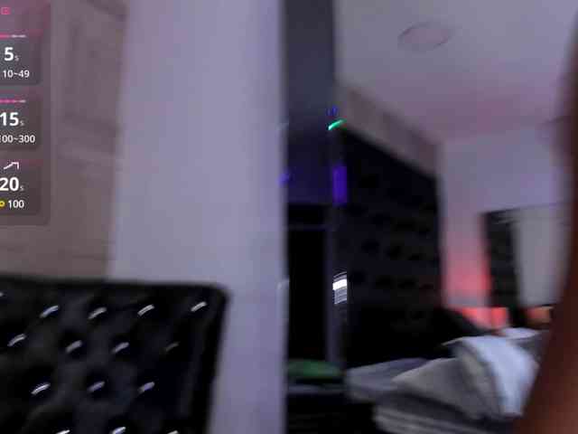 MiahScott webcam