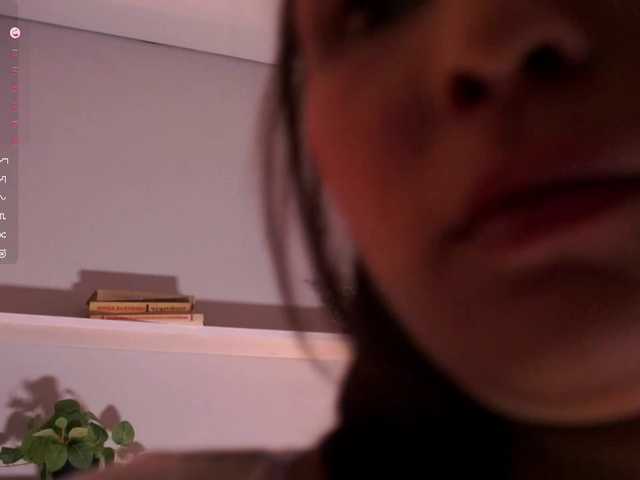 Discover Ammy-meow from BongaCams