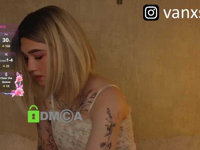 vanslly's BongaCams show and profile